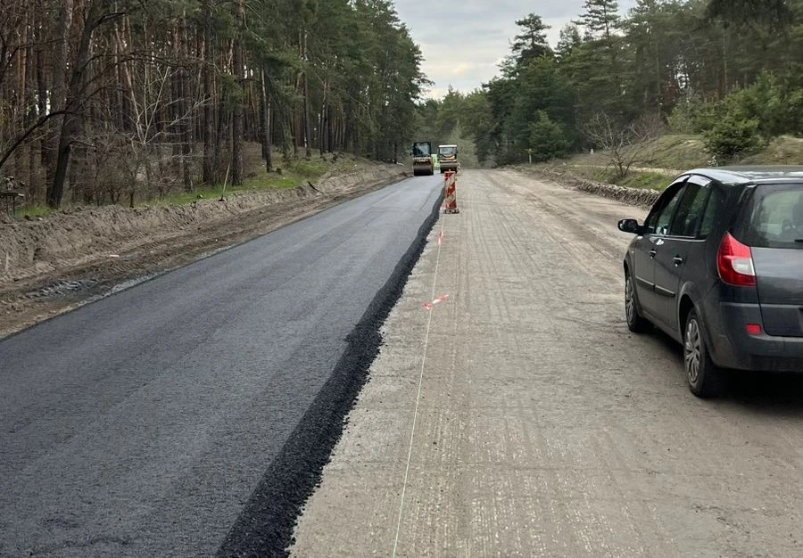 Логістичний фронт Харківщини: дорожники відновили 50 тисяч квадратів автошляхів